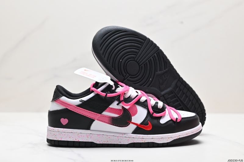 Nike Dunk Shoes